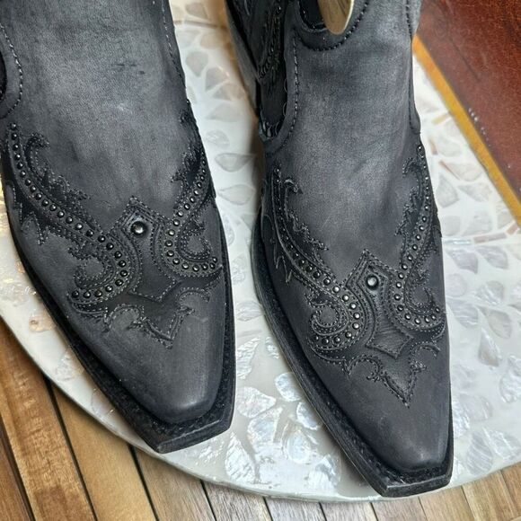 Corral $325 G1381 LD Grey Studs Overlay Ankle Boots Snip Toe Western Cowgirl Wom - Picture 6 of 13